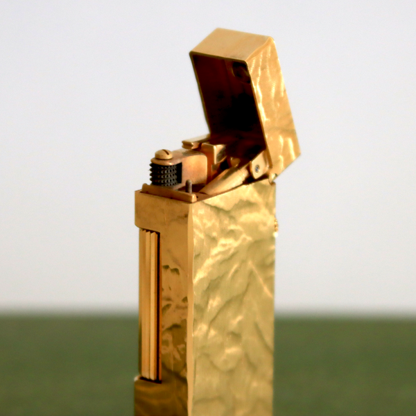 Vintage Dunhill Gold Bark Rollagas Gas Lighter