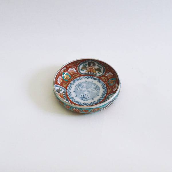 Antique Imari Porcelain Plate with Floral and Leaf Motif