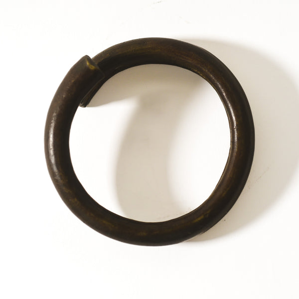 Minimalist Sculptural Accent "The Loop"